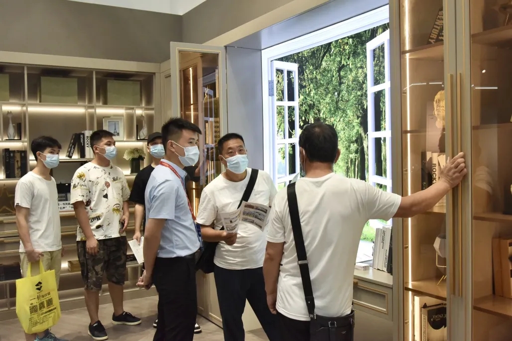 廣州建博會丨直播打卡領尚品牌館,體驗潮流家居生活