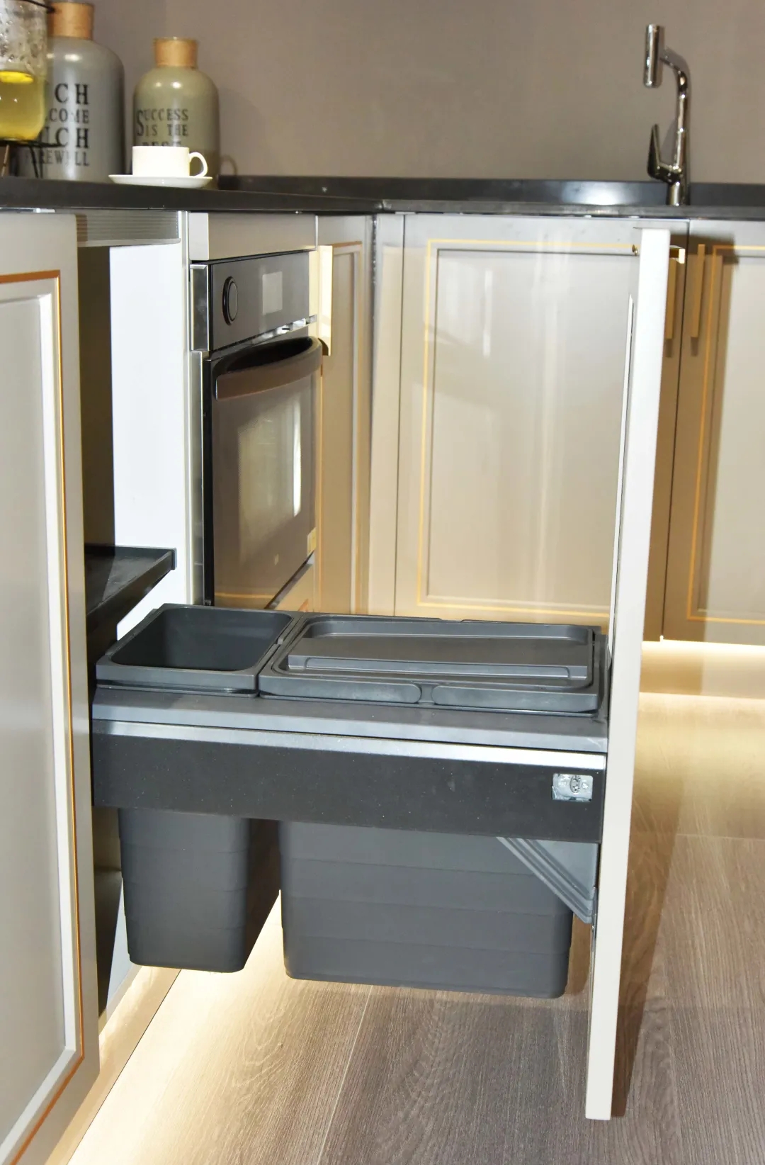 廣州建博會 | 領尚家居發掘生活之美,打造潮流智能家居