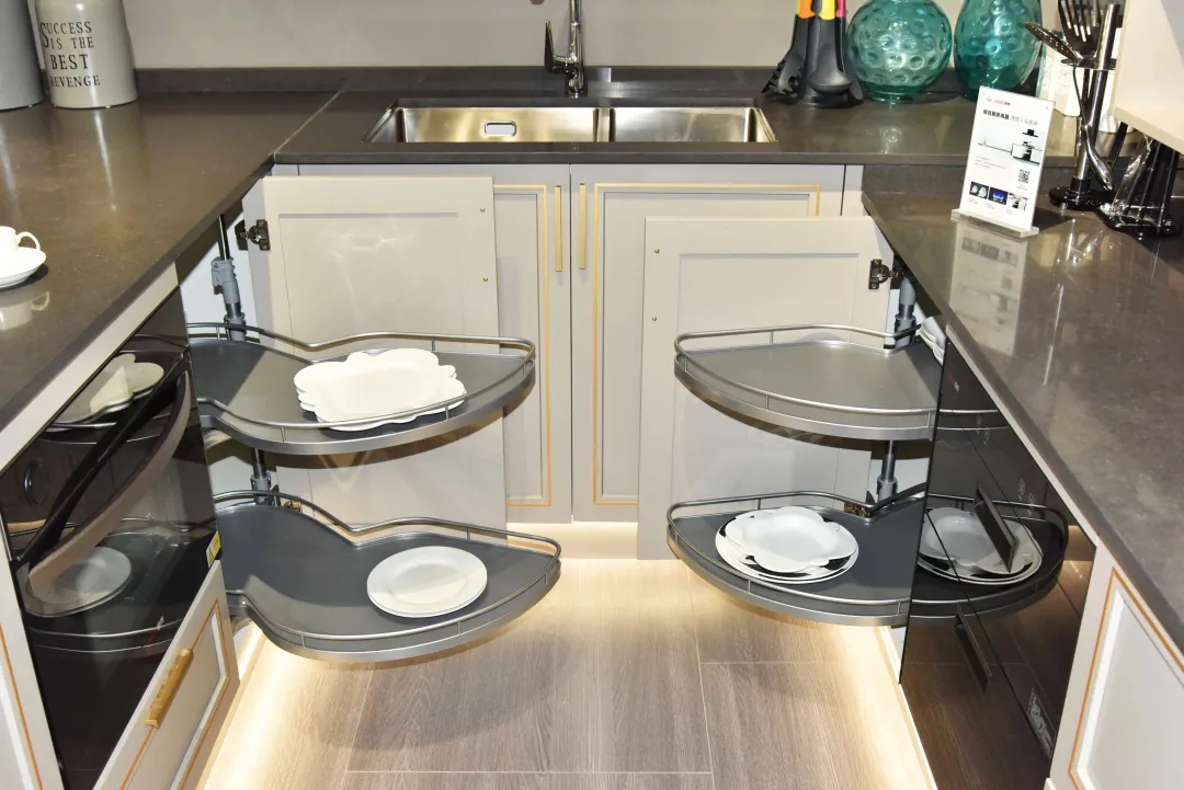 廣州建博會 | 領尚家居發掘生活之美,打造潮流智能家居