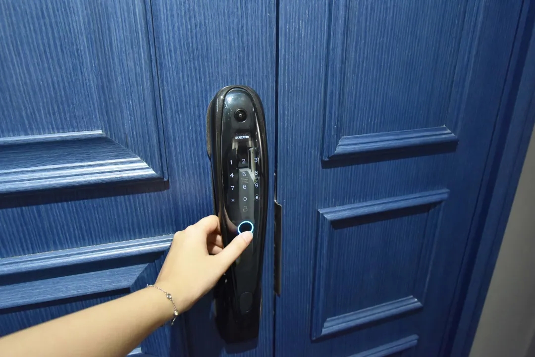 廣州建博會 | 領尚家居發掘生活之美,打造潮流智能家居